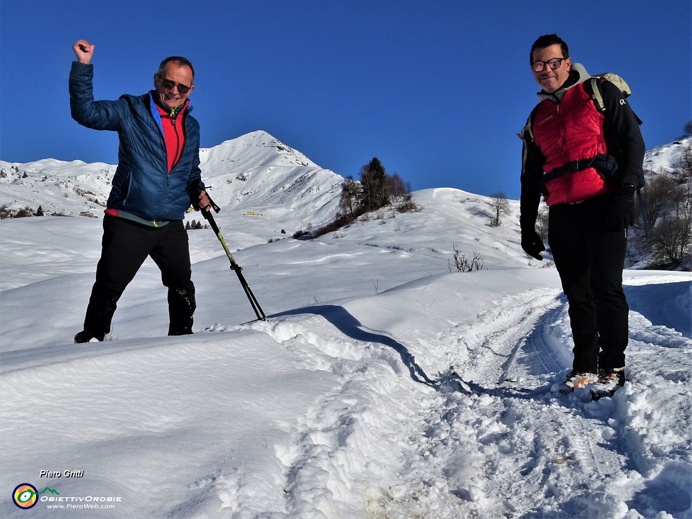 50 Sulle nevi dei Piani di Artavaggio con vista in Sodadura .JPG